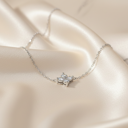 Single four-leaf clover bracelet gold plated lucky charm solitaire