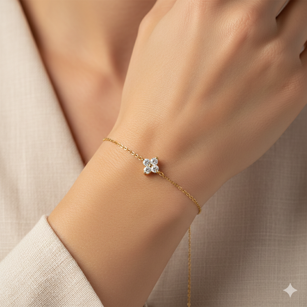The "Aura Clover" Solitaire Bracelet
