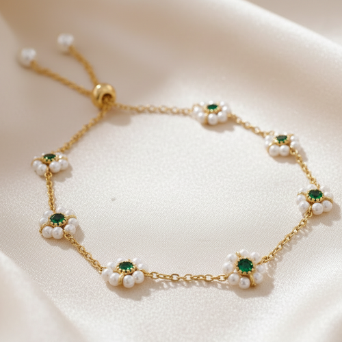 Pearl and emerald green stone slider bracelet elegant nature style